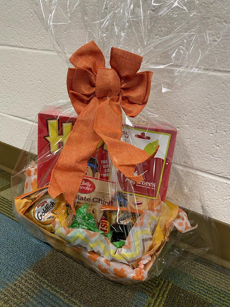Congratulations to our CCE Costume Contest Winners!  Thank you to everyone who submitted photos and voted. Each winner received one of the pictured gift baskets, valued at $50. Thank you to 21st Century Learning/Bulldog Club for making this fun, family event possible.