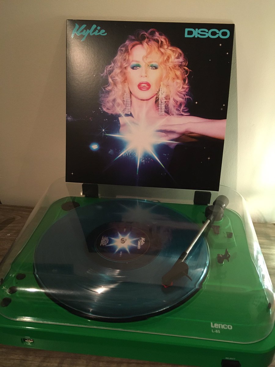 neilalexander_'s tweet photo. Personally I can’t think of a better way to end a bloody bonkers week @kylieminogue #DISCO #turquoisevinyl 🌈 https://t.co/gu8mwLBJWA