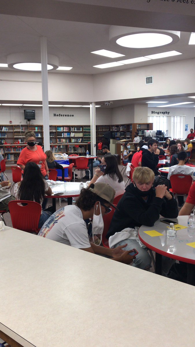 TressaLima's tweet photo. PHS “on track” students enjoying a celebration with cookies and a Pirate t-shirt showing their dedication to learning by encouraging others with inspiring words! @PascoLiteracy @PHS_Principal #dedicationandhardwork https://t.co/SdpeIcq0rI
