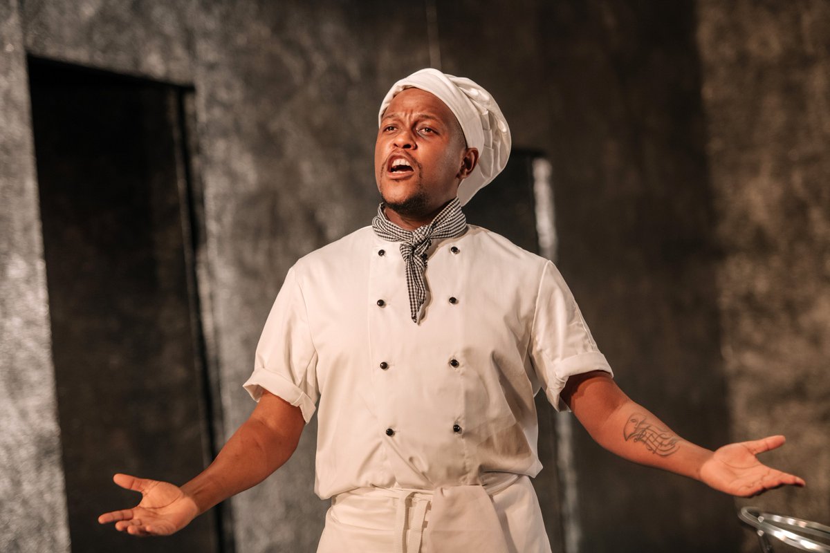 guildhallschool's tweet photo. 📢 This is your 10 minute warning for tonight's performance of our fully staged, live-streamed #GuildhallOpera triple bill

Join us at 7pm for Wolf-Ferrari’s 'Il segreto di Susanna', Mascagni’s 'Zanetto' and Donizetti’s 'Rita'.

Watch for free online > https://t.co/jGgSoLHmeA https://t.co/vUVOKbWK6V