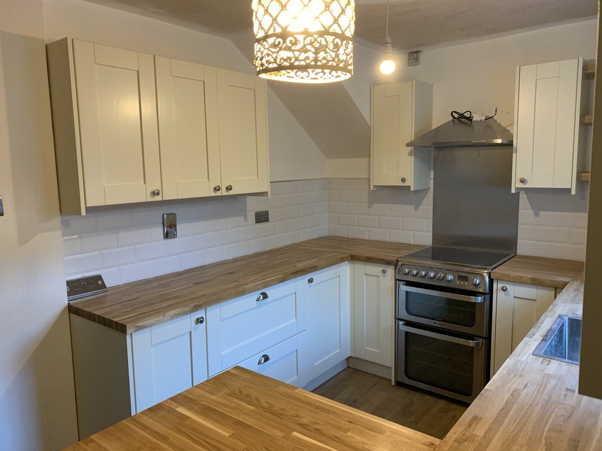 BjrGroup's tweet photo. Working on a new kitchen installation this week in Thornhill, Cardiff. Not quite finished but finishing touches to come. Customer completed their own electrics and the lights are temporary to give som light while working. #Bjrgroup #kitchenfit #construction https://t.co/jJlDp5miw3