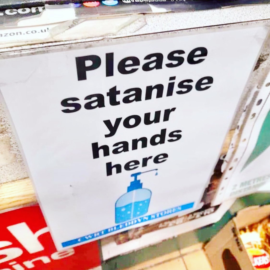 SignaramaF's tweet image. Our latest edition to #signfailFriday 😂🤦‍♀️ Spelling matters! @HilariousSigns @Funny_Signs_ @SignsAreFunny 
#DontDoThis #signfail #funnysign #madeyoulaugh #HappyFriday #friyay #spreadjoy #signaramafrisco