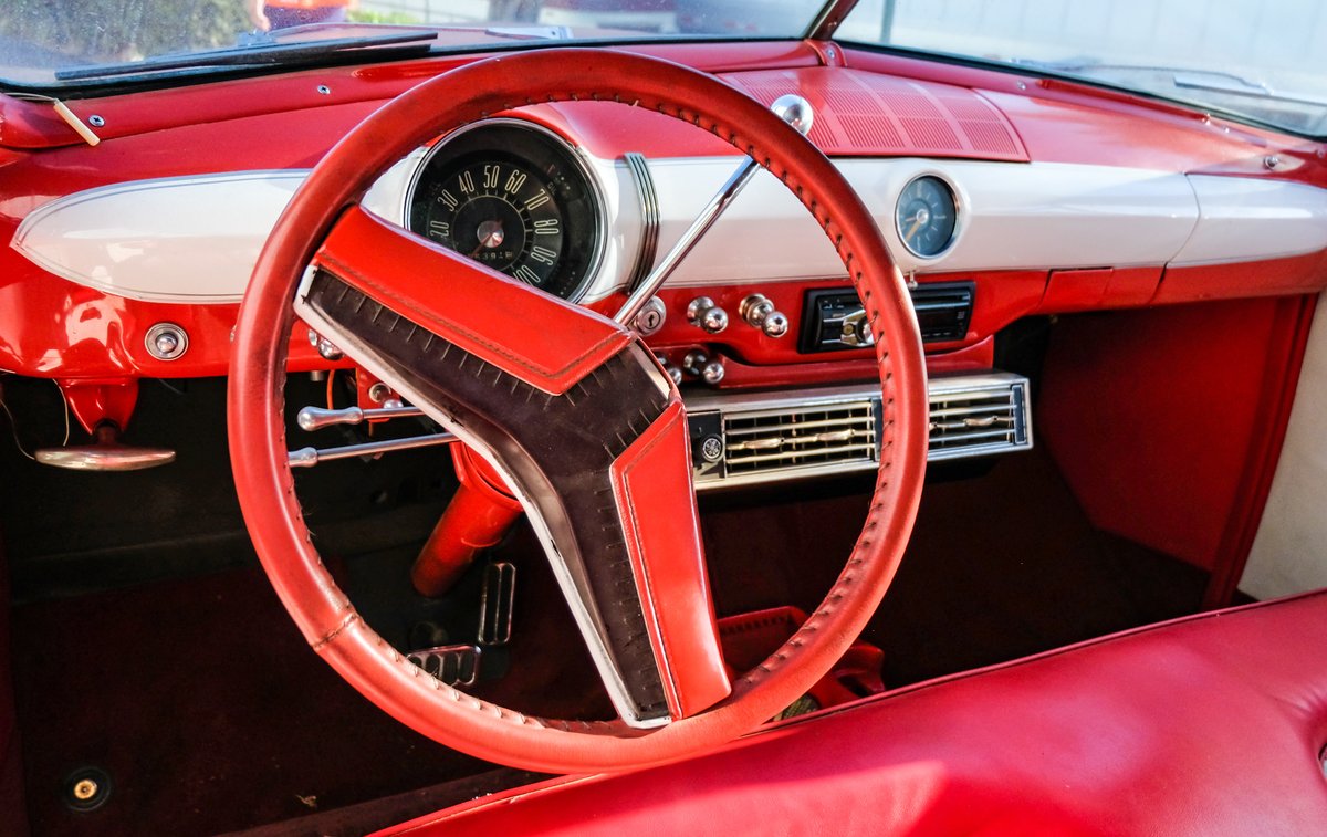 CFRClassic's tweet photo. CAR GUYS- Tell us what this is!
#metropolitan #gm #drive #custompaintjob #classiccarrestoration #carrestoration #interior #chrome #convertible #dreamcars #classiccarspotter #carspotter #rareclassics #nashmetropolitan #oldcar #oldcars #oldschool #coolcars #vintage #carshipping https://t.co/tjFC2mi13n