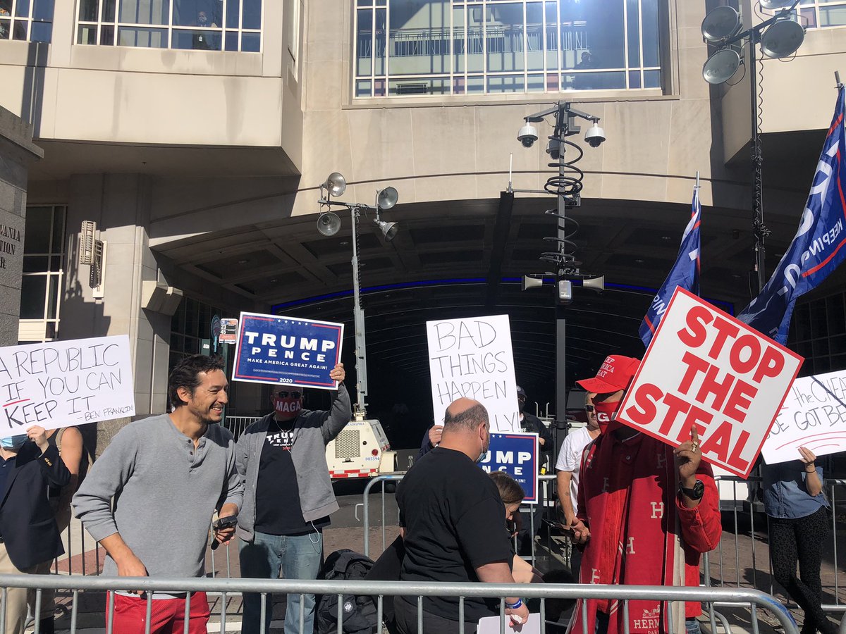 The pro-Trump side grew into about 100 people, some chanting “let us see the vote!” (That’s not legal for ppl not designated by a party/ campaign.) On “count every vote” side, dance party is still going and there are free tacos