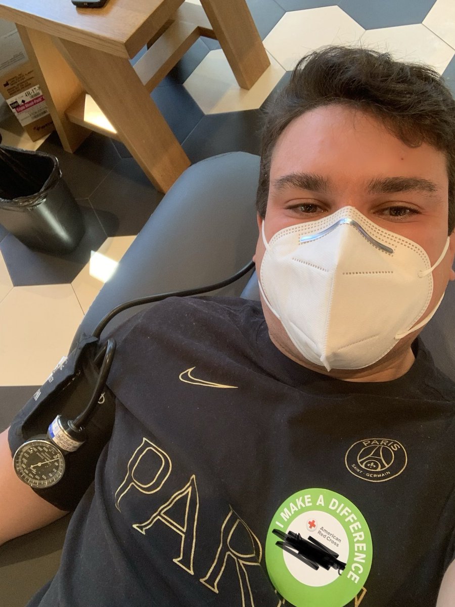 NickyLouder's tweet photo. Took a second out of my day and the non-stop #electioncoverage to donate blood to @RedCross. They always need donations so I encourage you to donate if you can!#bignightbigheart #bneg https://t.co/l33hx3mLTP
