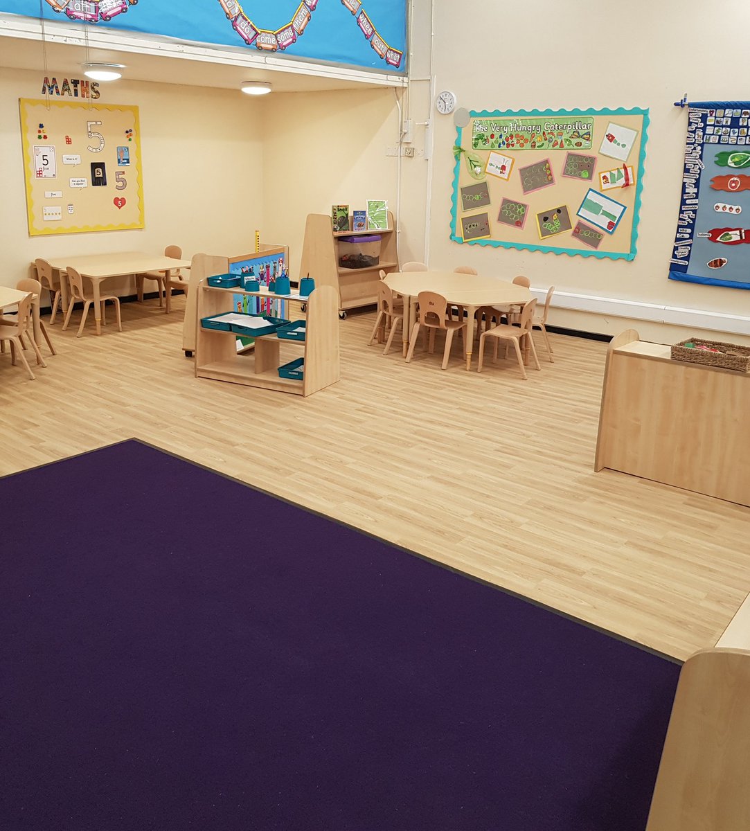 MrsPJ_nursery's tweet photo. I forgot to tweet the finished floor 
#newfloor #buildingfund #receptionyear1 #EYFS https://t.co/FQViYLmqBc