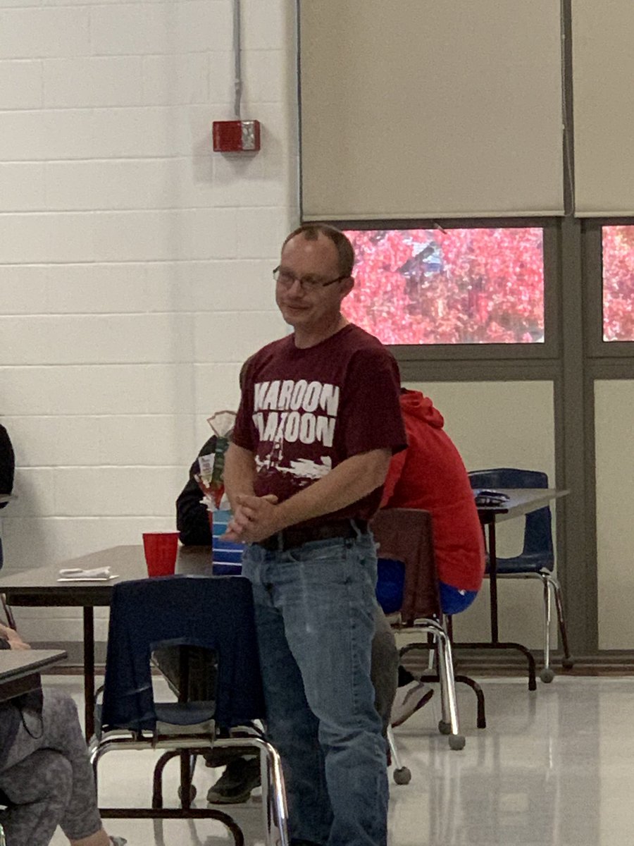 Watson_RB132's tweet photo. Thank you, Terry for 20 years of dedication to RBHS. You will be missed. #redbud132 https://t.co/t1IyWsO2pI