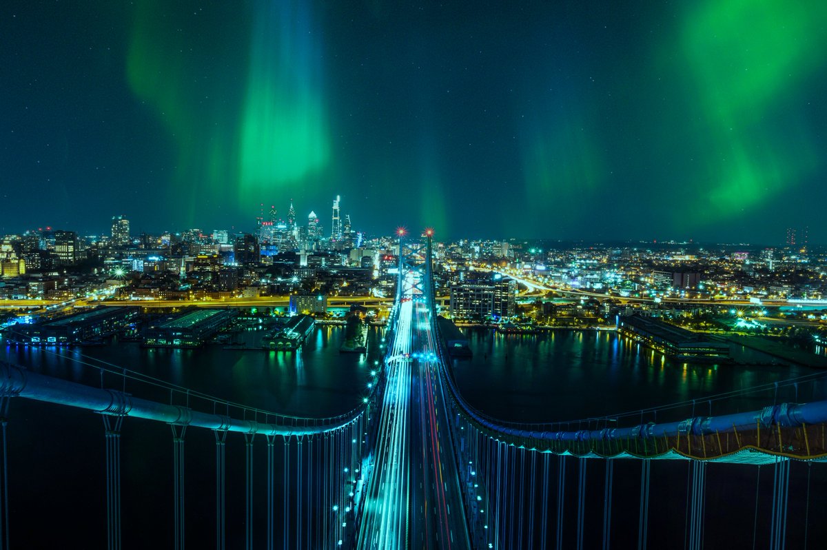 jstngraphics's tweet image. glowing with the flow.

w/@DrifterShoots