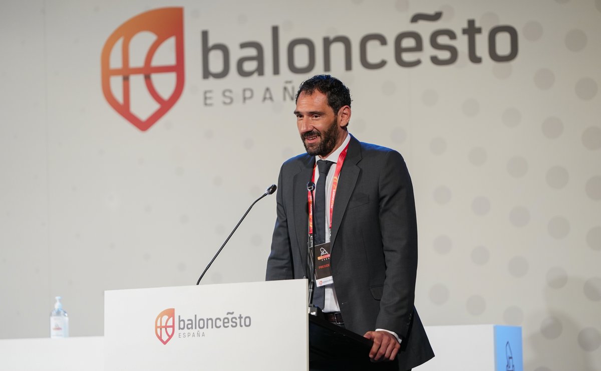BaloncestoESP's tweet photo. 🚨 OFICIAL | FIBA concede a España la organización del Mundial #U17M🇪🇸 de 2022 y designa a @jgarbajosa15 como miembro de su Central Board 

📝 MÁS INFO ⬇
https://t.co/RejT9Abq0p

@FIBA | #SomosEquipo https://t.co/b1cw1NvCHz