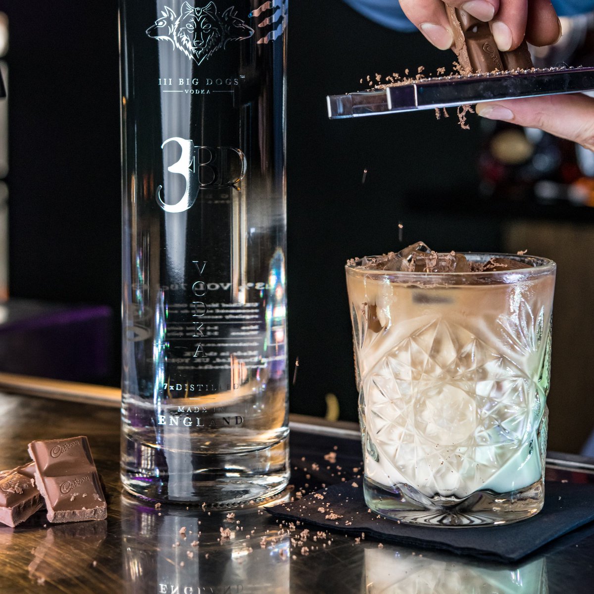 Big Dogs white Russian anyone? 🐺
.
.
.
.
#bigdogsvodka #bigdogs #cocktail #whiterussian