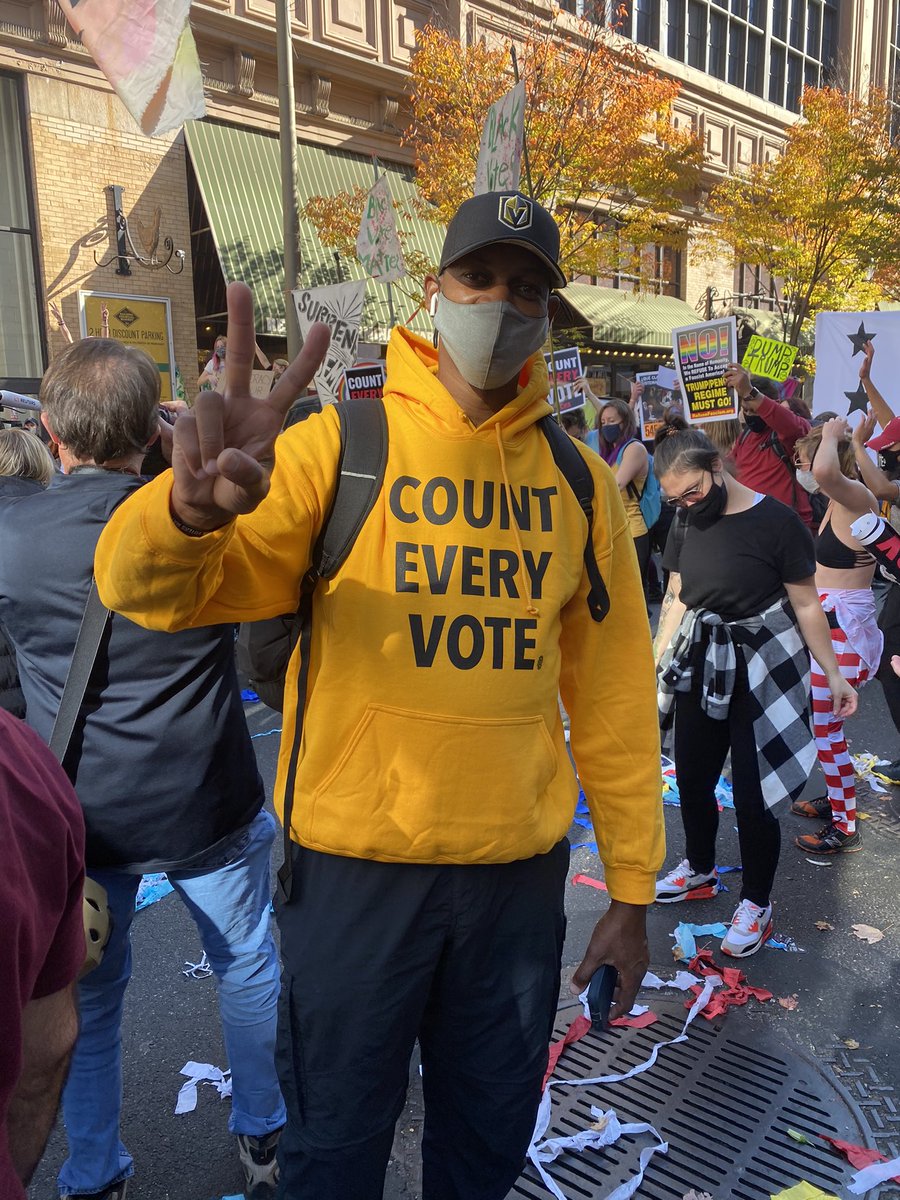 everyone here wants to talk about US history and i love it. Eric Knight told me he’s out here because “a lot of people sacrificed so we could have the right to vote today,” noting it was the 100 year anniversary of women getting the right to vote.