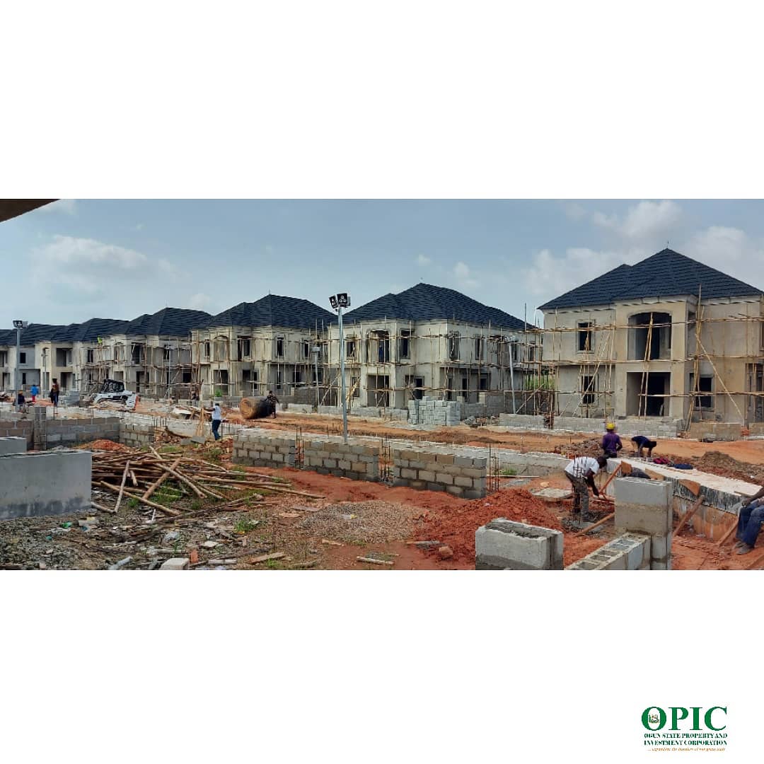 officialopic's tweet photo. Kings Court Residential Estate Construction and sales is moving very fast. 
Don't miss out!!! https://t.co/fxm5fDsOOR