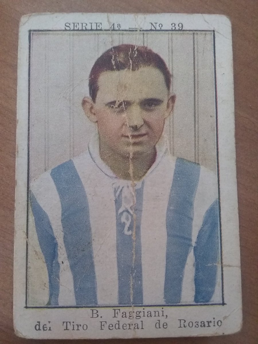 diegomagico73's tweet photo. Jugadores de @TiroFederalRos  en la segunda mitad de la histórica decada del 20. Figuritas Dólar. https://t.co/NAG1si82Wu