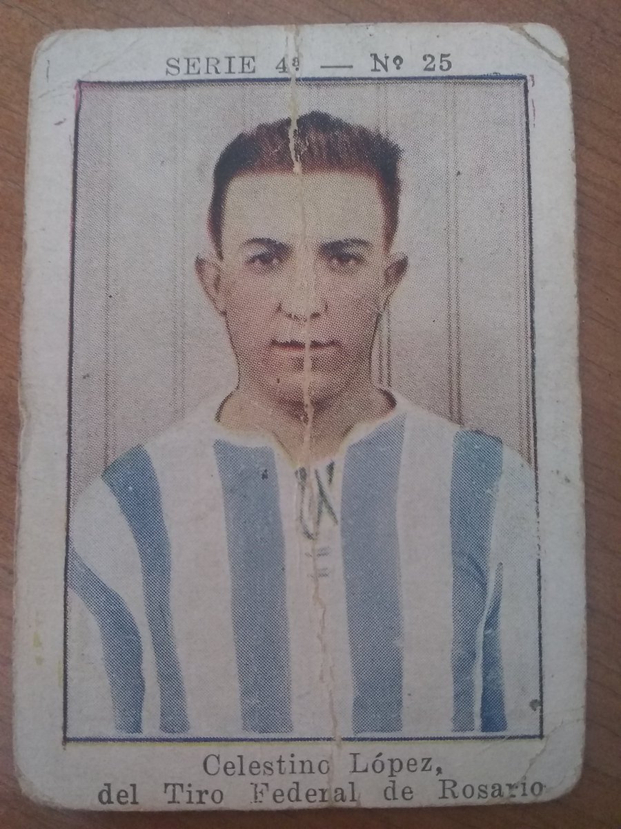 diegomagico73's tweet photo. Jugadores de @TiroFederalRos  en la segunda mitad de la histórica decada del 20. Figuritas Dólar. https://t.co/NAG1si82Wu