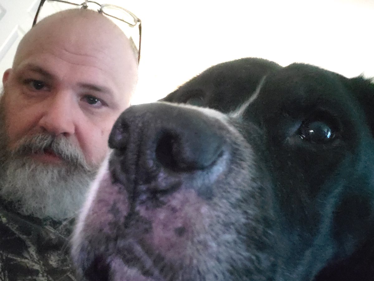 FifiFionaG's tweet photo. Mornin' lap time! https://t.co/PryTDkMRuF