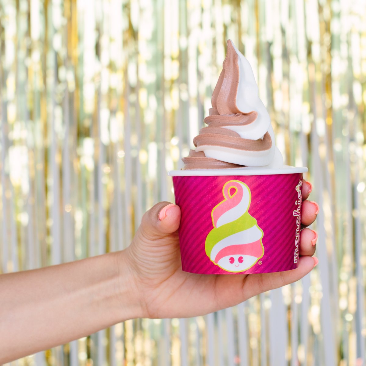 menchiesak's tweet photo. If there's one thing we love, it's putting a fresh twist on traditional frozen yogurt. https://t.co/dcvD6lKh9Z
