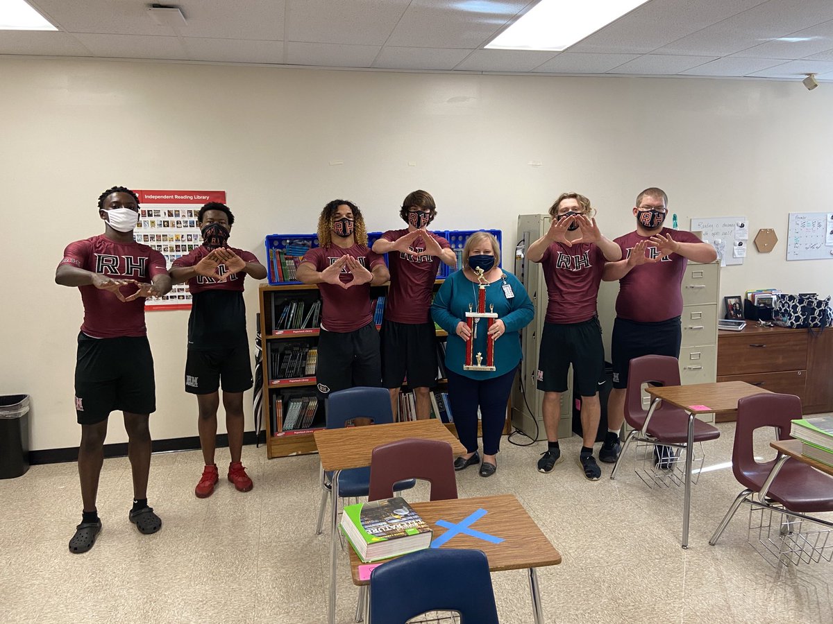 BearcatFBCoach's tweet photo. Congrats to Mrs. Page on being selected as the “Bearcat Football Teacher of the Week”.  Thank you,Mrs. Page, for all you do to support the student-athletes at RHHS.  You are #RockSolid!!!  #DiamondsUp ⁦@OzzieAhl2⁩ ⁦@RHHSBearcatsFB⁩ ⁦⁦ https://t.co/IKMqhxl3cs