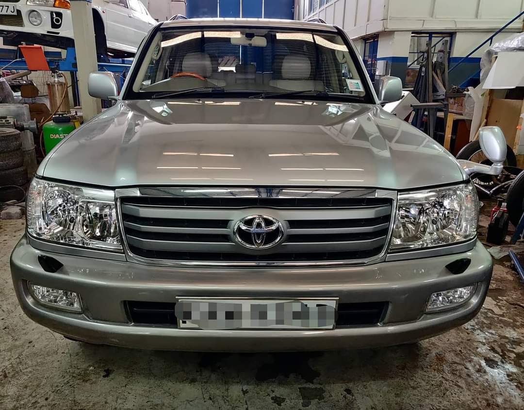 OwuorMichael's tweet photo. Another one from Diastar Auto Care Centre Ltd 😍😍😍😍 
✓ Complete Respray, Detailing + Ceramic Coating 
✓ Toyota Land Cruiser 100 Series https://t.co/DWZ0MEkNCq