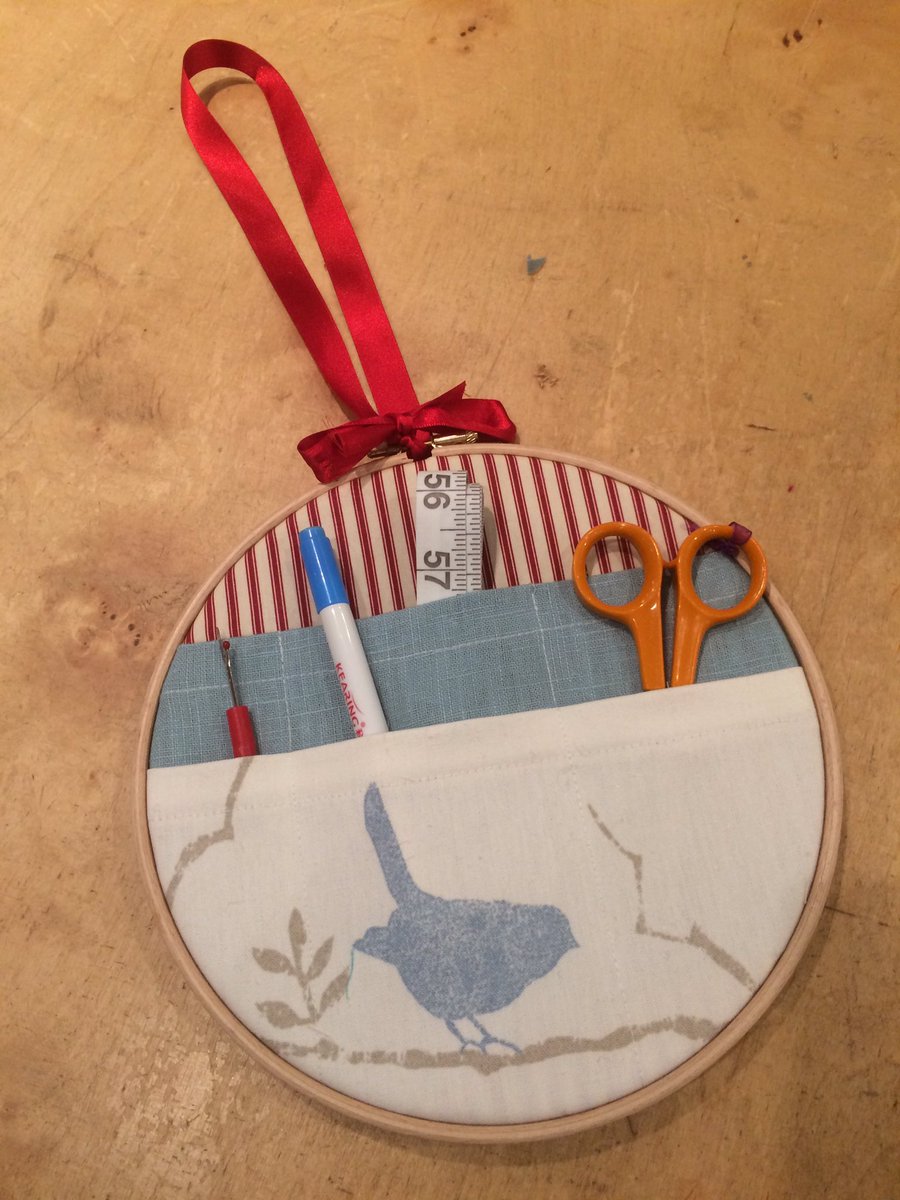 Day 2. Made this cute little sewing organiser with fabric from recycling box an embroidery hoop and ribbon #scrapfabric #madeitmyself #handmadechristmas #bluebird