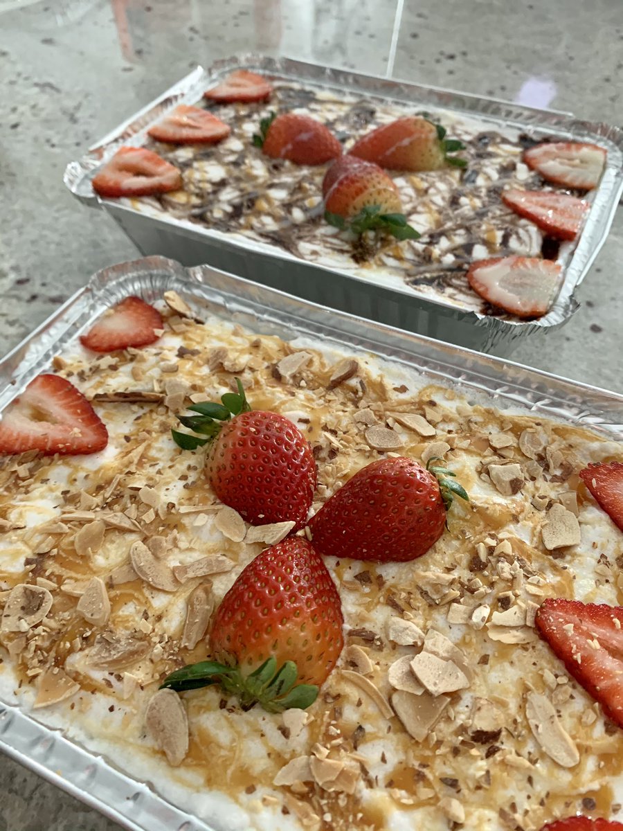 debrasdelights's tweet photo. ‼️We’ve got 2 tres leches cakes up for grabs! First come first serve for $23 each🤩😍 Pick up a cake to share with your friends and celebrate this weekend‼️
1️⃣chocolate, cajeta, strawberries 
2️⃣cajeta, almonds, strawberries https://t.co/uGYeSCkNTr