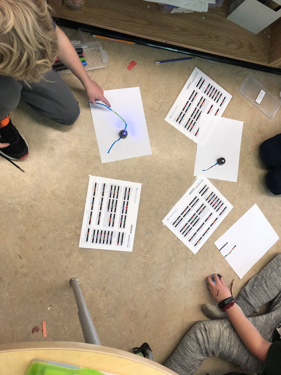 MmeBranstetter's tweet image. Friday afternoon excitement coding with ozobots! @EcoleLakeview @StoonPubSchools #saskcode #handsonlearning #FridayFun