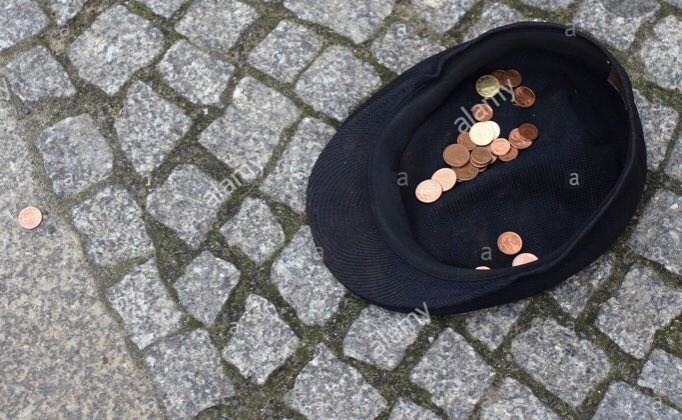 PCSO30747's tweet photo. Dealing with a beggar today, 2 women walked past & literally roasted me for ‘picking on a man while he was down.’ Some individuals have no idea how we help people access the services they need in order to improve their lives #iwashelping #pcsoplymouth @CharlesCrossLPP @DC_Police https://t.co/NdXBWSyF1v