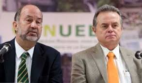 BuxadeManuel's tweet photo. @CaniBasut #corruptos #NEORIBERAL @odebconuee como dice #Presidente @lopezobrador_ la #escoria y #basura como tu se estan limpiando de arriba abajo, #rata asquerosa que #rubricas #reforma #Energia contra de #4T #4taTransformacion claro tienes tu #casita #marrano.
de lo que has #robado. https://t.co/idjlOGDzGC