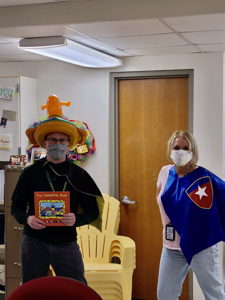 kirossetter's tweet image. Today I was lucky enough to be the guest reader for our HV Kindergarten classes! Luck for me “Super Reader Man” flew in to give me my book and Super Reader cape!  The power of a read aloud! @HowellGould thanks for being my trusty side kick. #OneHowell #Essential2 #SOELiteracy