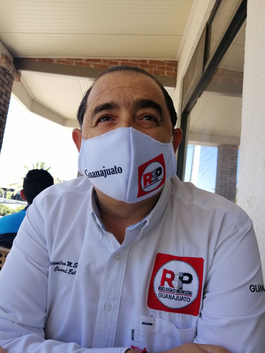 CulturaEnMex's tweet photo. - @alejand94942323, dirigente estatal de Redes Sociales Progresistas de Guanajuato, dio a conocer que este mes se inaugurarán las oficinas del CDE en León 🦁. Armamos estructura con maestros y ciudadanos. Daremos la sorpresa en las próximas elecciones en Guanajuato y todo el país https://t.co/jQn0CWbPUO