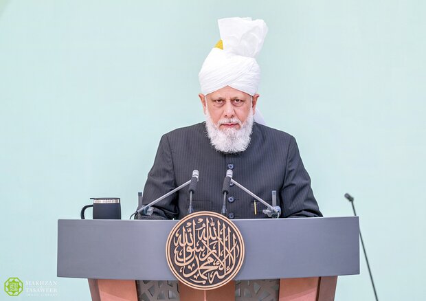 PRESS RELEASE:

Head of Ahmadiyya Muslim Community responds to comments of French President about Islam and calls for unity amongst the Islamic world.

pressahmadiyya.com/press-releases…