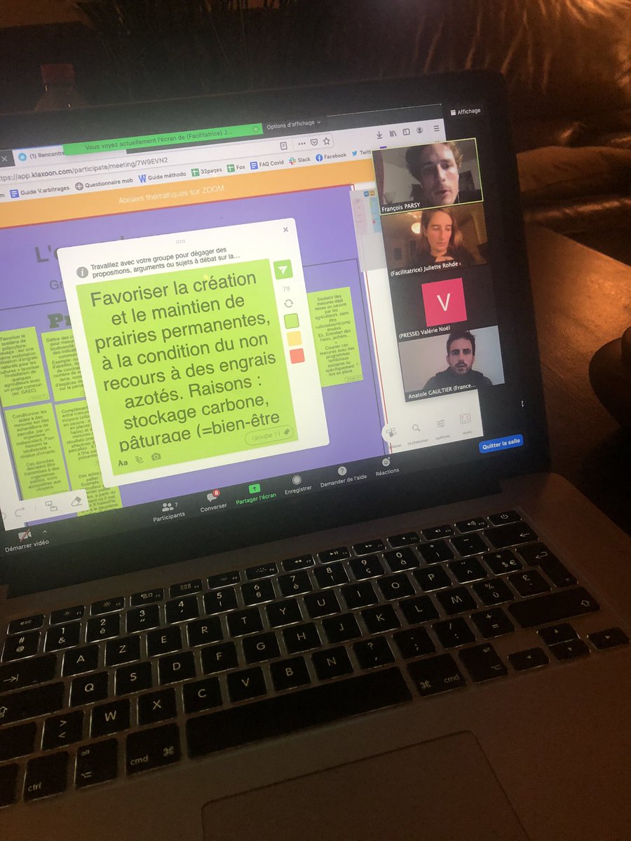 SabDeroz's tweet photo. 12ème et dernière séance du @DebatImPACtons avant sa clôture demain soir, minuit. Les citoyens sont connectés pour élaborer des propositions sur le sujet de la gouvernance de la #PAC @IlaCasillo @Chantal_Jouanno @CNDPDebatPublic #DebatImPACtons #EcoScheme https://t.co/RZ9PXXnnK7