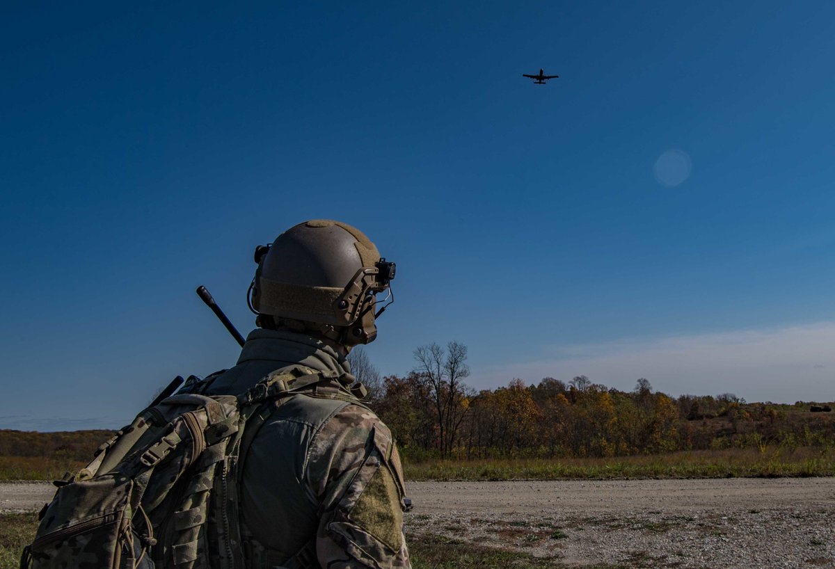 thejointstaff's tweet photo. #BoldQuest 20.2 just wrapped up this week in Camp Atterbury.
This training improves interoperability & information sharing across a range of coalition warfighting capabilities to advance the operational effectiveness of the future joint force.
Read more: https://t.co/Gs3wsl7wP1 https://t.co/YfL4wl4YyO