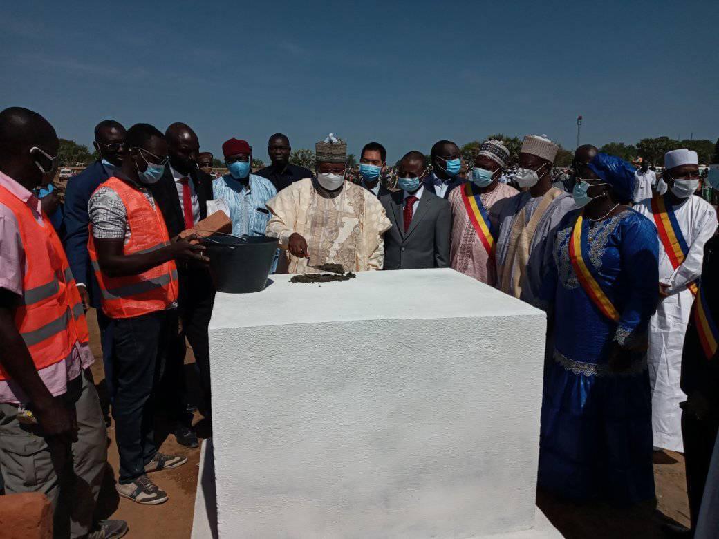 J'ai représenté ce matin le Maréchal du Tchad pour la pose de pierre du tronçon Djoumane(Mayo Kebbi Est)-Laï(Tandjilé), long de 82 km