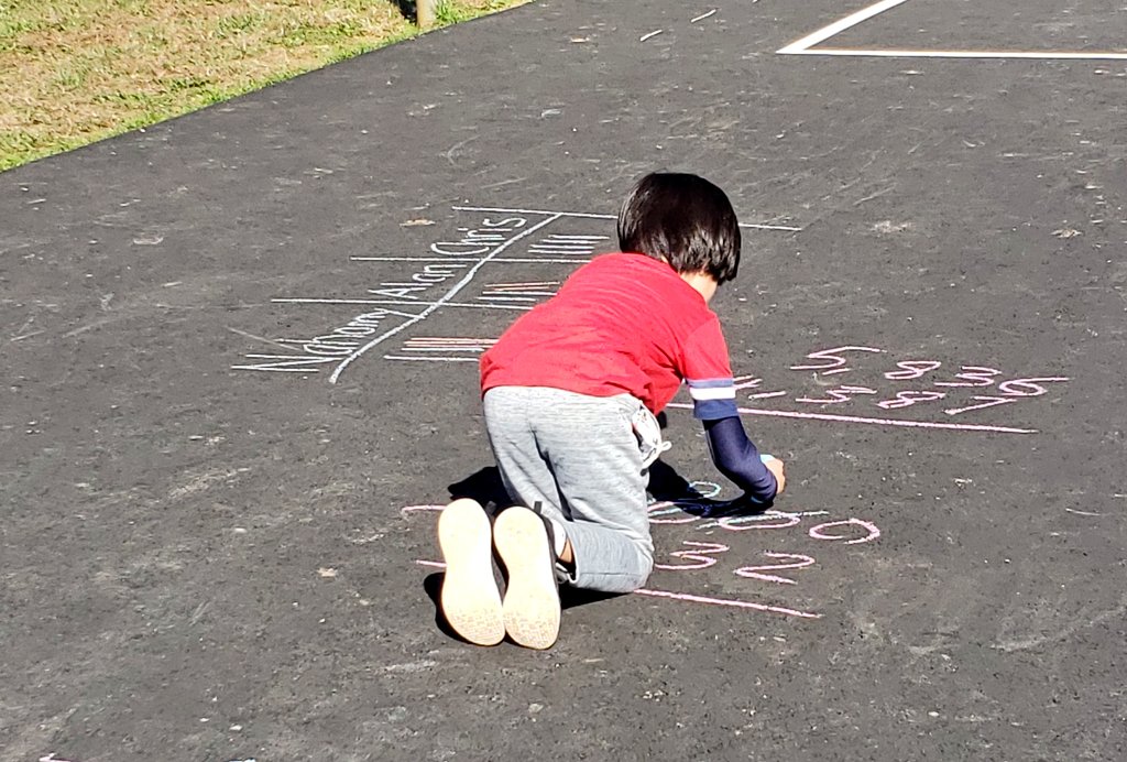Practicing addition &amp; subtraction outdoors in the beautiful weather w/ <a href="/juliejlopez2/">Julie Lopez</a> 🌞 <a href="/SugarlandES/">Sugarland Elementary</a>