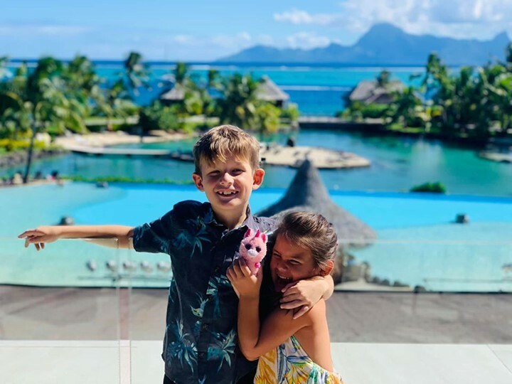 PacBeachcomber's tweet photo. Come spend unforgettable moments with your children at the InterContinental Tahiti Resort & Spa!
📷 : Bastien Cartron
https://t.co/C1dKA1cZts
#FrenchPolynesia #ICTahiti #Tahiti #bestplace #islandlife #enjoypolynesia #paradise #peaceful #discoverpolynesia #tropicalsetting #s… https://t.co/VIqsO7wuli