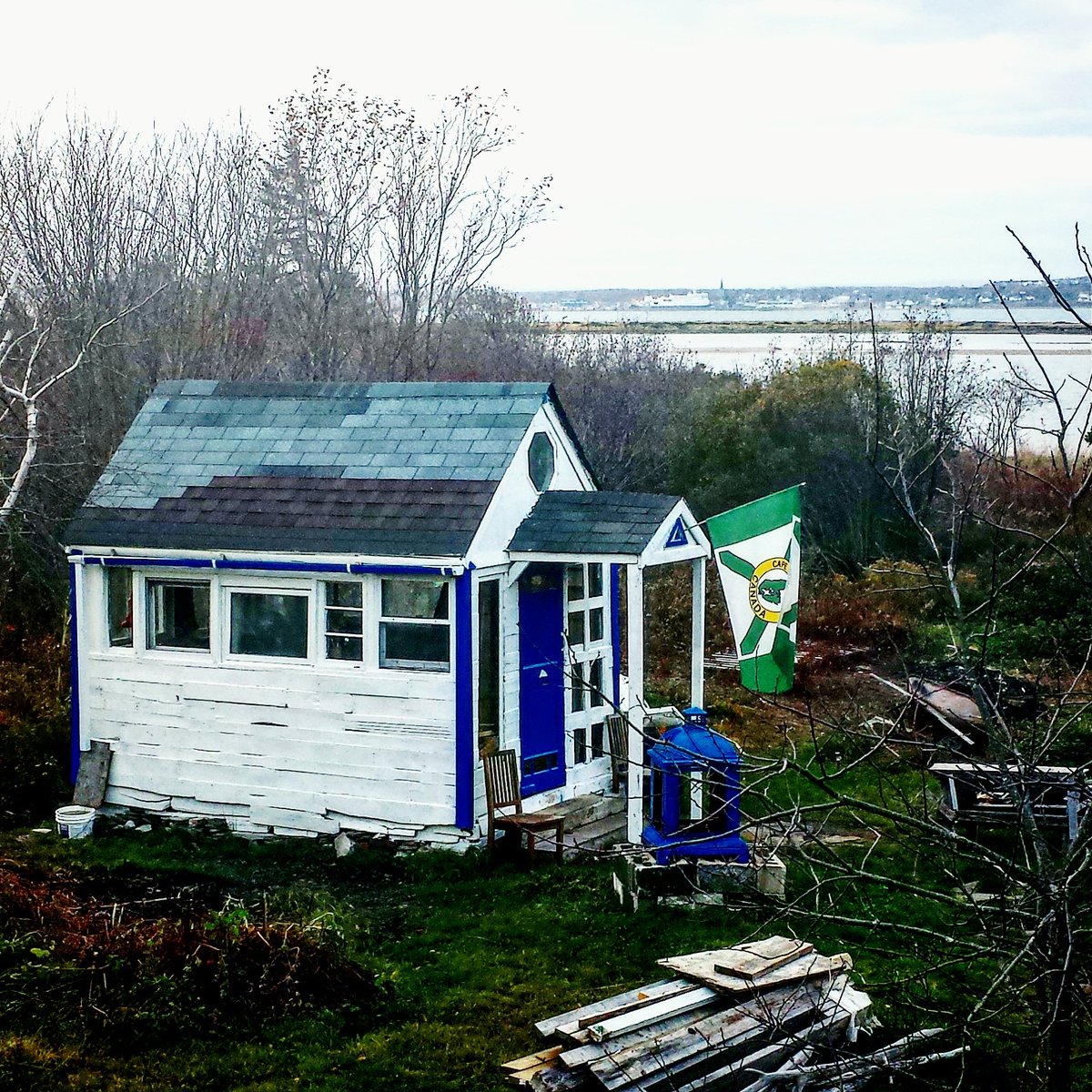 Southbarguy's tweet photo. You know I've done some pretty #cool stuff in my #life but I'm really #proud of this #little #driftwood #pallet #shed that I've built from #scrap #wood. I really believe in #recycling &amp; #learning so this #project was perfect! @ACAPCB #DIY #carpentry #recycle #reuse #CapeBreton https://t.co/Np70iDUyrB