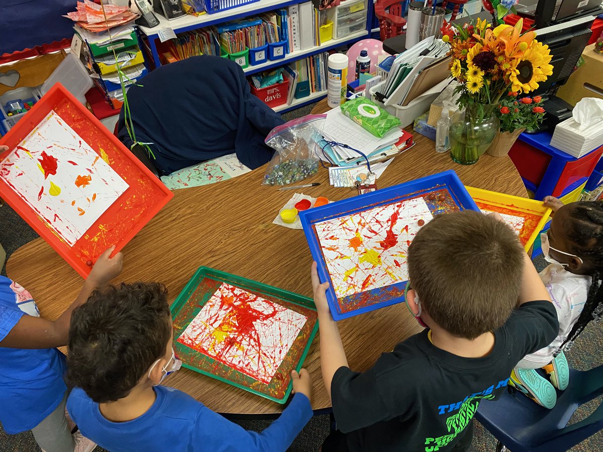 TraciPrice's tweet photo. Kindergarten rocking Science lessons!!!! Students demonstrated object movement using marbles and paint 🎨 #ScienceInAction @KleinISDscience https://t.co/zucTYHqqvx
