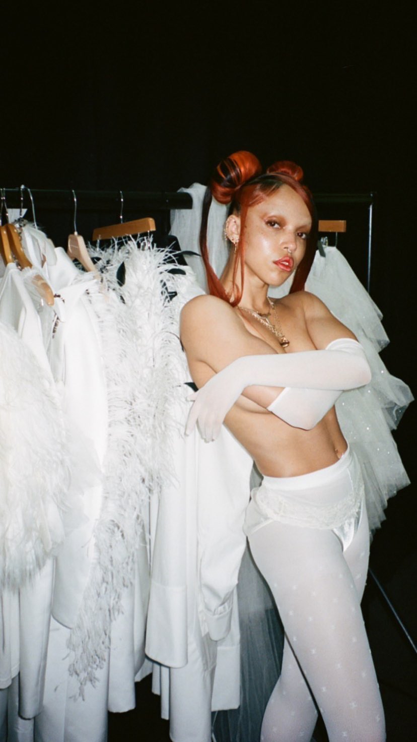 EmKrvOkU0AAfPmc?format=jpg&name=large