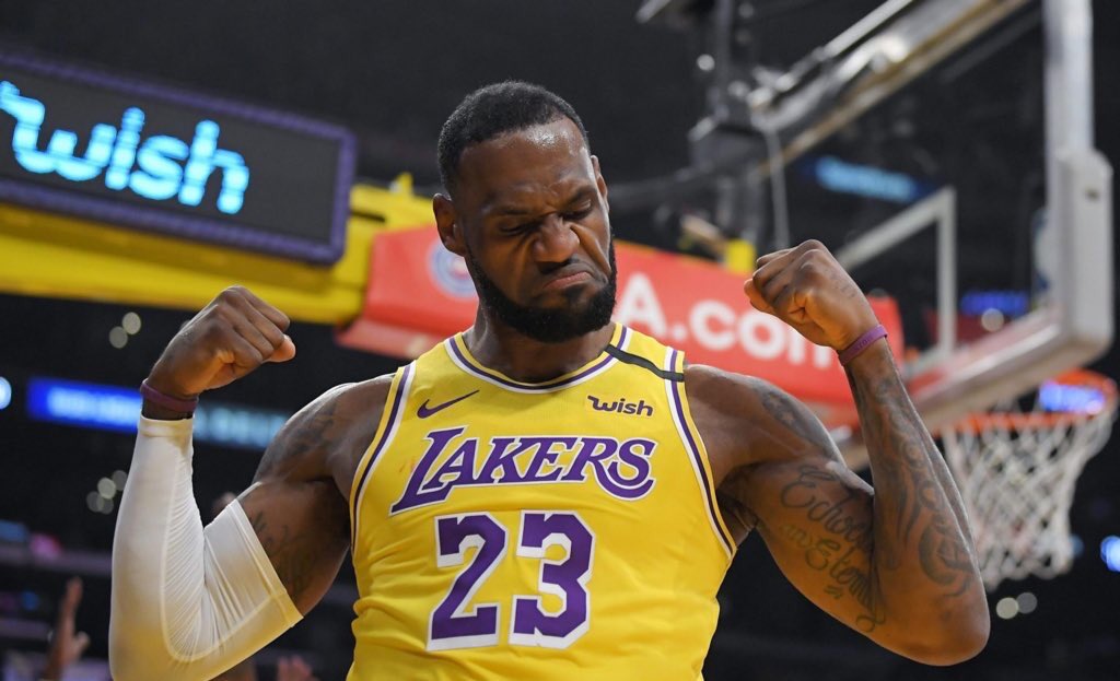 NBAMemes's tweet photo. Who deserves the next ‘Last Dance? https://t.co/95a6ejvc8E