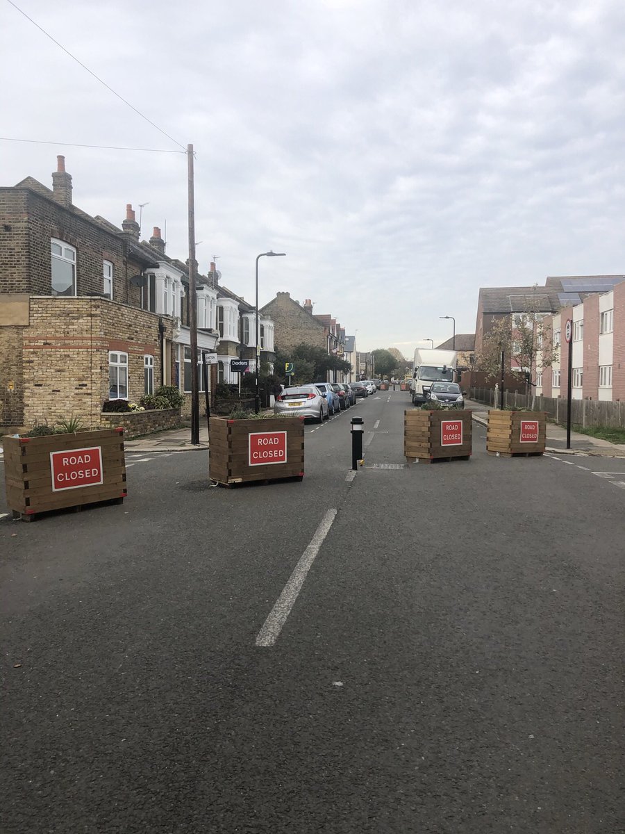 stuntbutt's tweet photo. Peace and quiet in South Ealing today. https://t.co/ekrZ4p0L8X