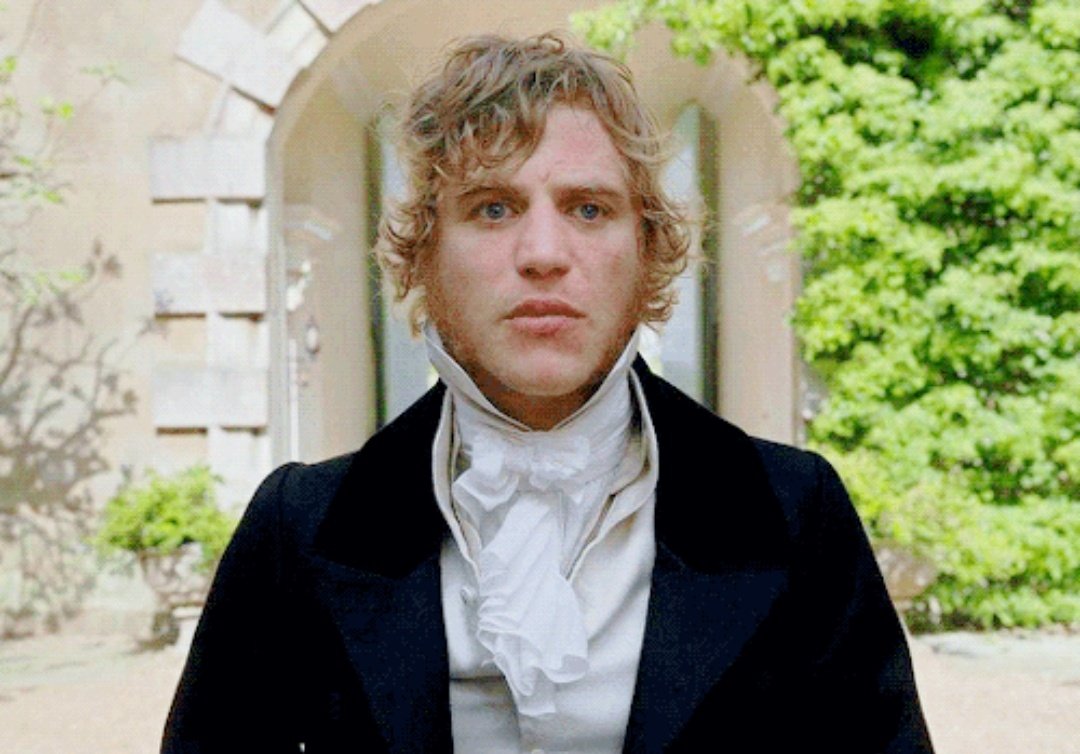 "say my name and everything just stopsi don't want you like a best friend"