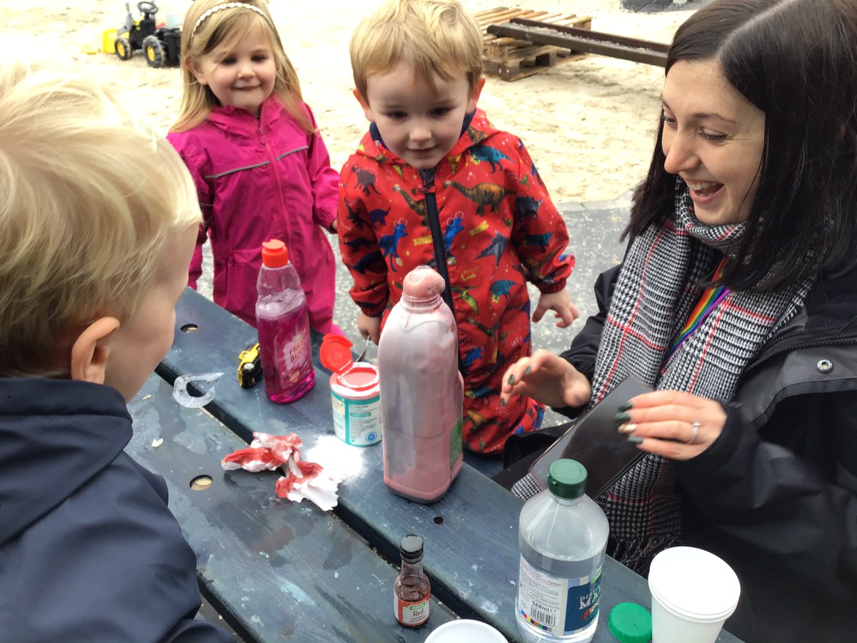 NR_ECC's tweet photo. Happy times are never ending, when we're playing and pretending!
Another busy week at Nether Robertland ECC with lots of laughter and learning.
#Capableofanything #growingtogether #makingmemories https://t.co/uPQJfXP3ed