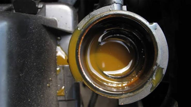 2. RADIATOR WATER/COOLANT(gasket issues)There're different colors of coolant, but they're all bright.You shouldn't see cloudy brown coolant, indicating lots of rust. Or oil, or a rainbow-like sheen floating on top of radiator. This indicates faulty head gasket