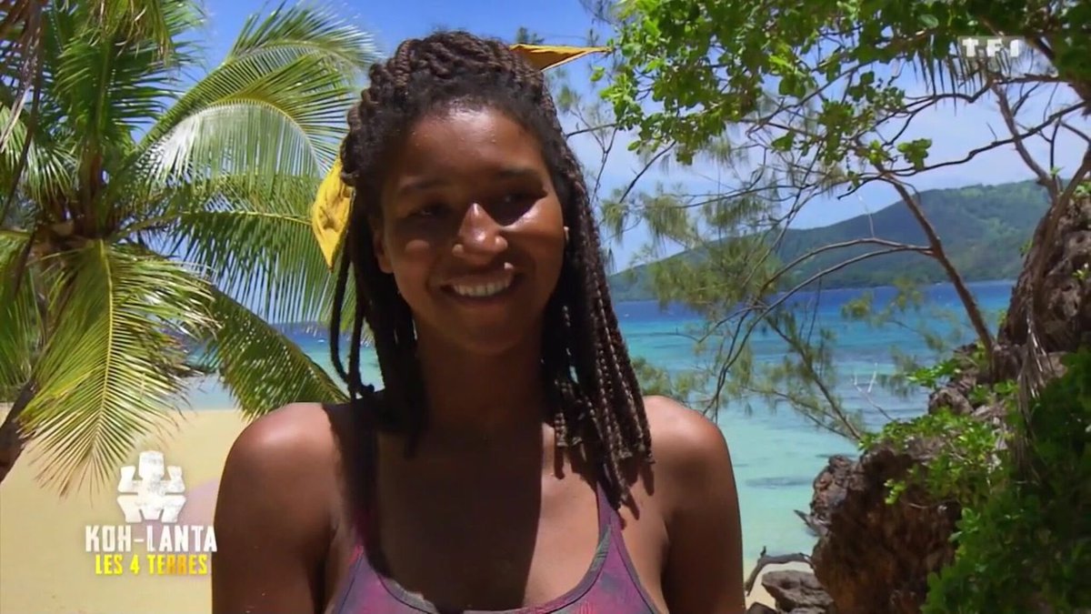 jo0x_'s tweet photo. « Ouai ma gueule » 

Ptdr Angélique elle a pris la confiance depuis qu’elle est plus la victime à Hadja 

#KohLanta https://t.co/Rg1JZ1OjWV