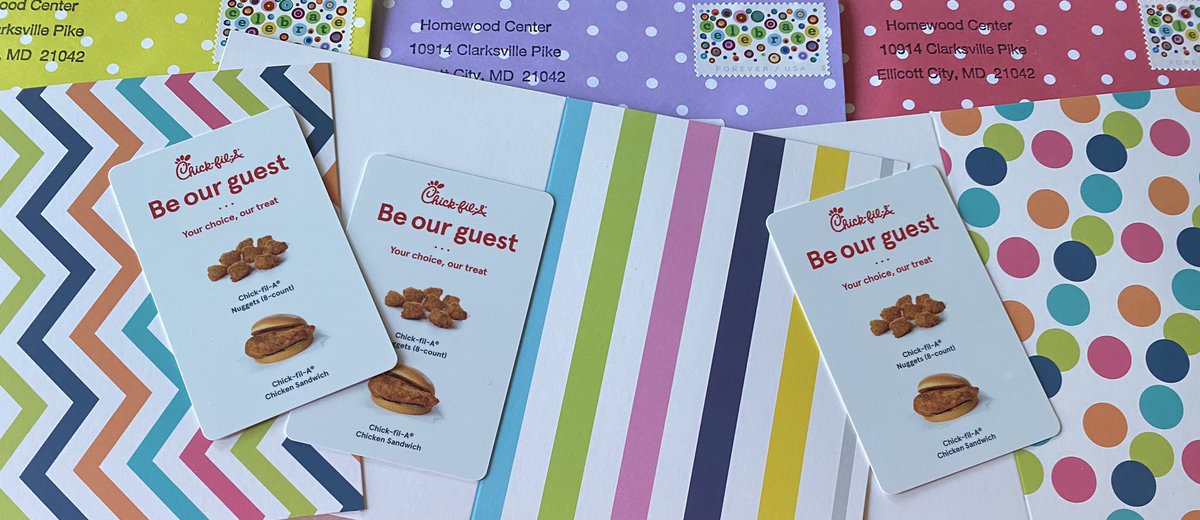 susmcmur's tweet photo. @hcpss_hc spread the love on today’s half day for students! Meal kits from @TheRovingRadish for our neediest families and #KidNotes courtesy of @Kindness_Grows @ChickfilA for all our kids #information #love #connection #relationship https://t.co/py8RKPCSJP