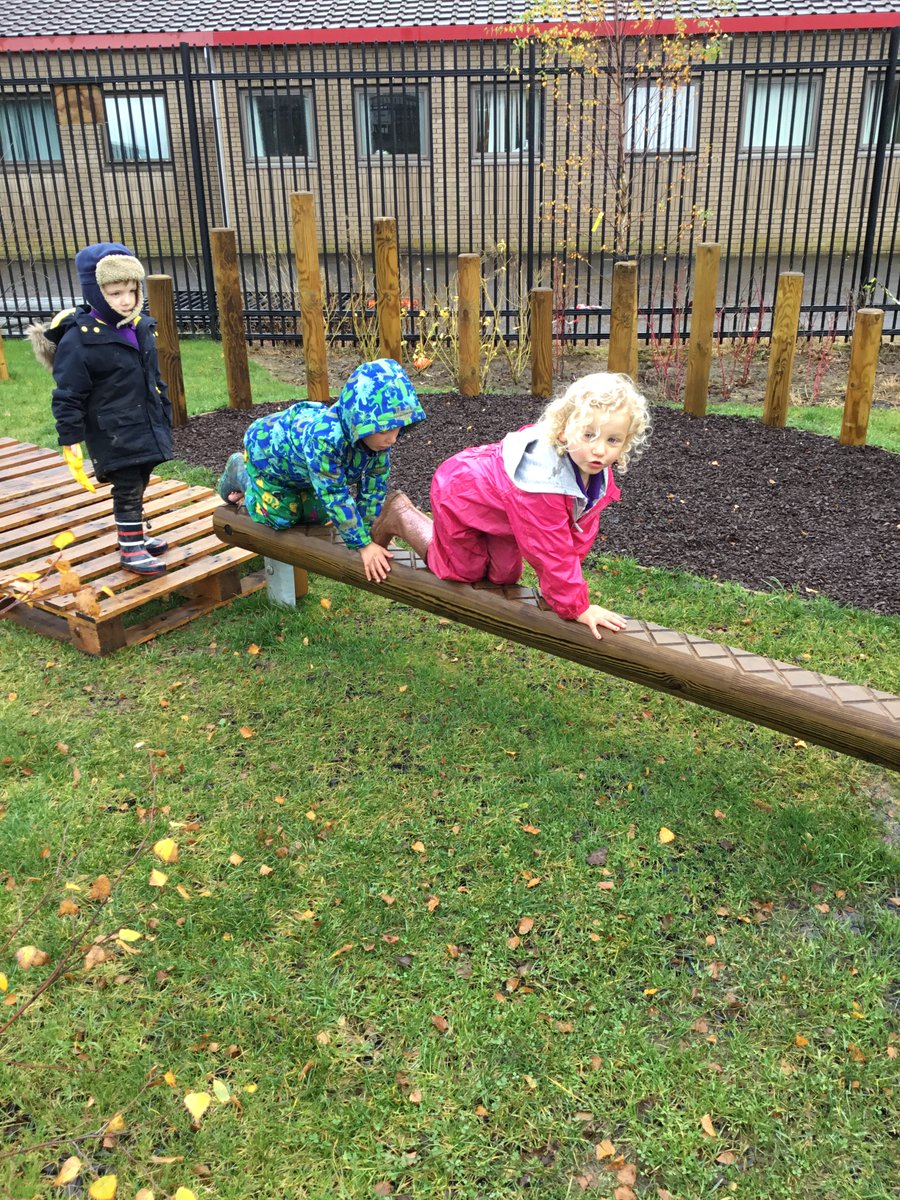 NR_ECC's tweet photo. Happy times are never ending, when we're playing and pretending!
Another busy week at Nether Robertland ECC with lots of laughter and learning.
#Capableofanything #growingtogether #makingmemories https://t.co/jlmJB22OKY