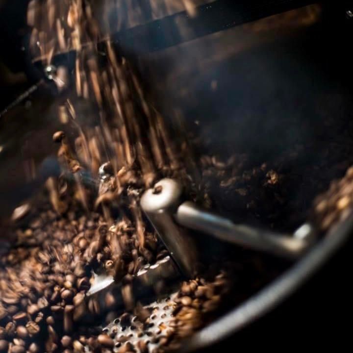 brewupcoffee's tweet photo. We are still roasting &amp; posting coffee throughout lockdown! Check out our website for our coffee, brewing kits and more! #brewathome #coffee https://t.co/7i4Mp8VEPy