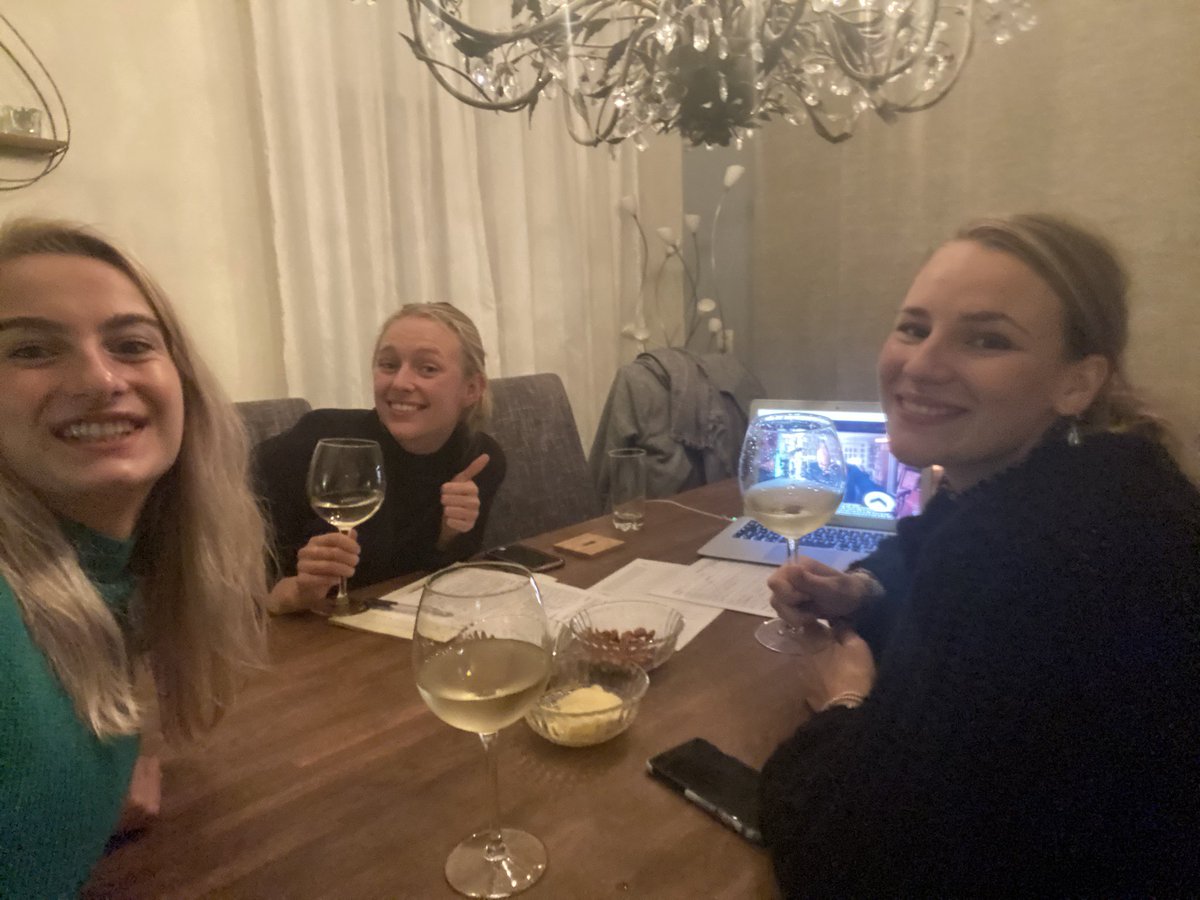 NenaWit's tweet photo. #top2000agogo #Top2000 Parels uit ‘t Veld !!!!! 🤩 https://t.co/WAdihSOChq