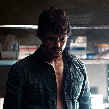 show! me! more! chest!this is some top energy and i am but a weak hearted bottom. help.