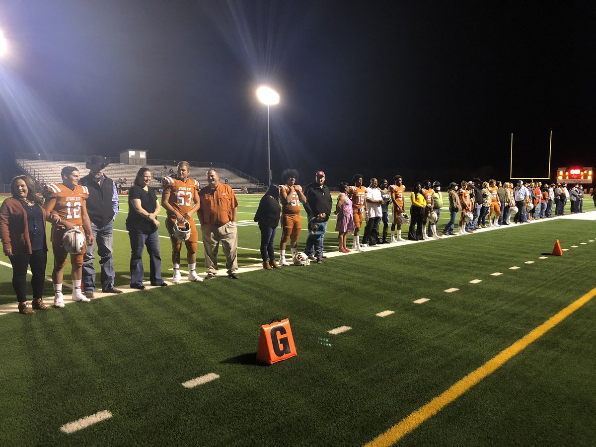 CHS_CaldwellTX's tweet photo. It is Senior night at Hornet stadium!! https://t.co/CU2pBVBXPp